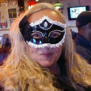 Meet your Posher, Denise